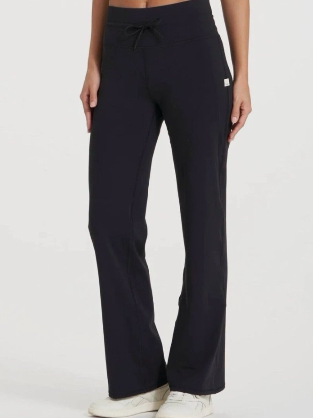 Vuori Women's Black Drawstring Wide-Leg Joggers